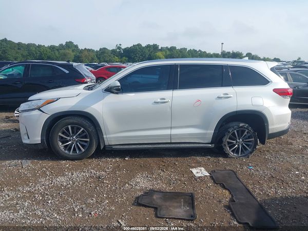 2017 TOYOTA HIGHLANDER XLE — I117