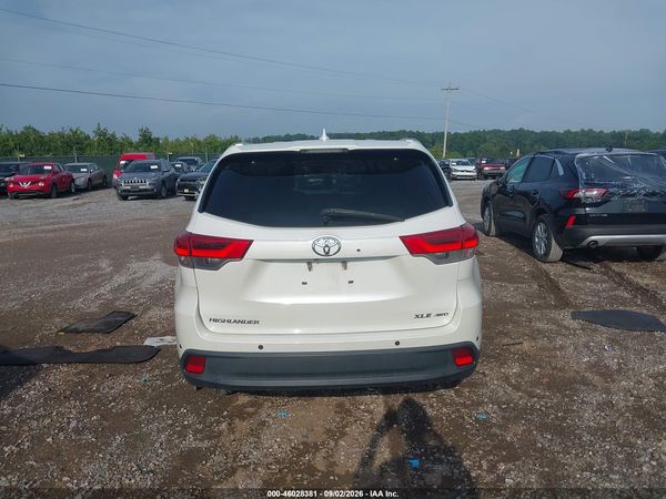 2017 TOYOTA HIGHLANDER XLE — I119