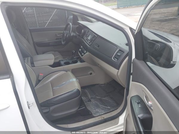 2017 KIA SEDONA LX — I5