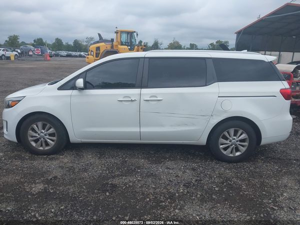2017 KIA SEDONA LX — I117