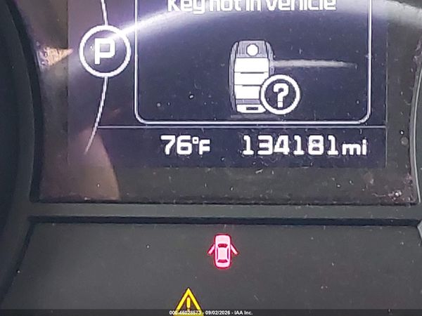 2017 KIA SEDONA LX — I118
