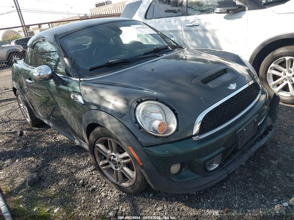 2012 MINI COOPER S