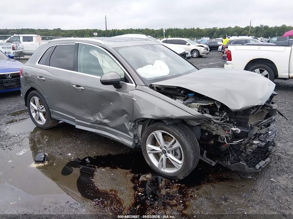 2022 AUDI Q3 — I1