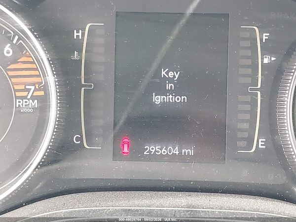 2019 JEEP CHEROKEE LATITUDE FWD — I118