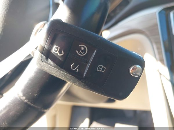 2017 VOLKSWAGEN PASSAT 1.8T SE — I11