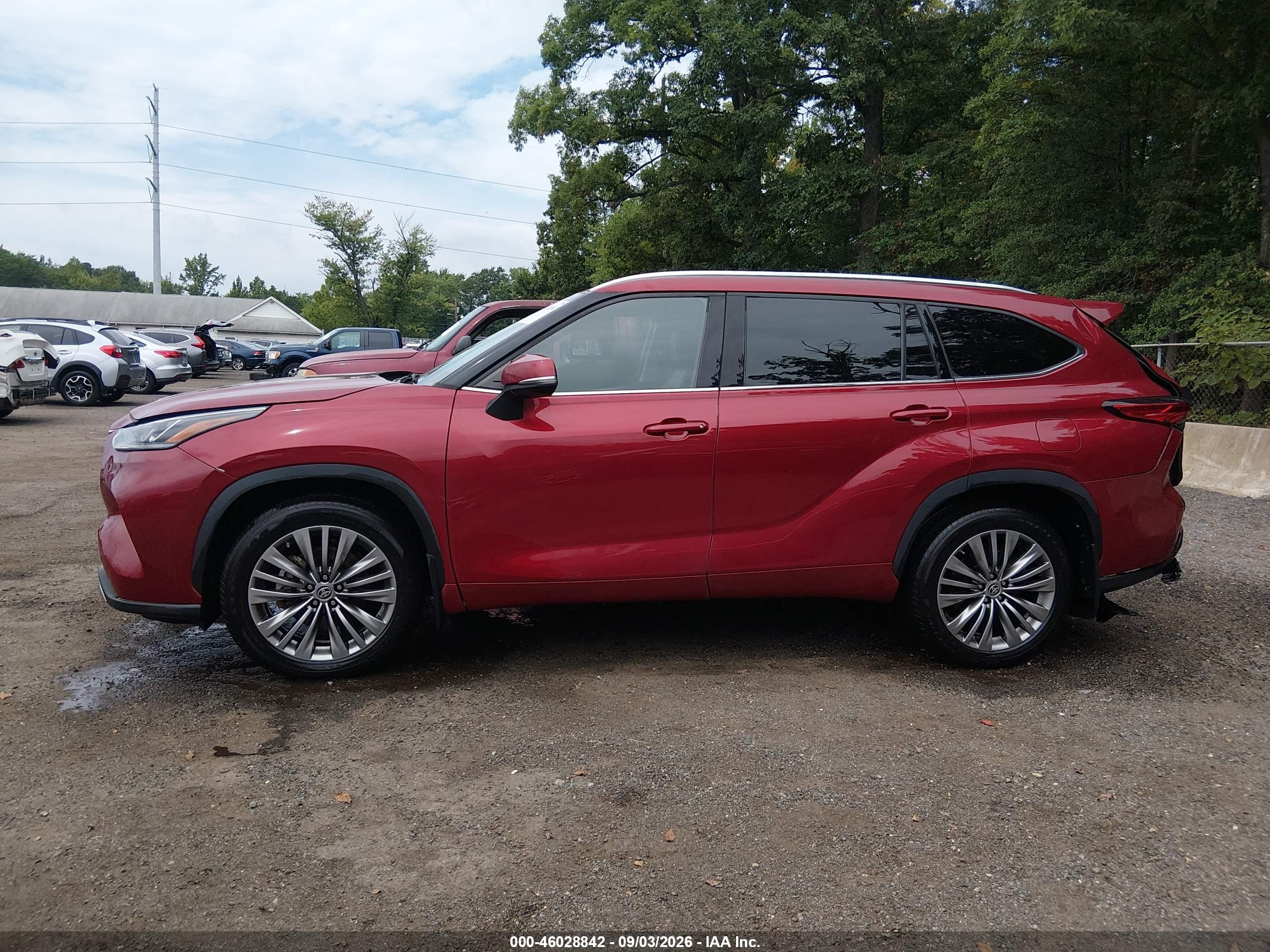 2020 TOYOTA HIGHLANDER PLATINUM