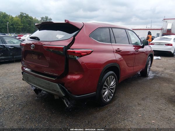 2020 TOYOTA HIGHLANDER PLATINUM