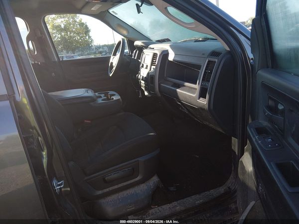 2019 RAM 1500 CLASSIC TRADESMAN  4X4 5'7 BOX