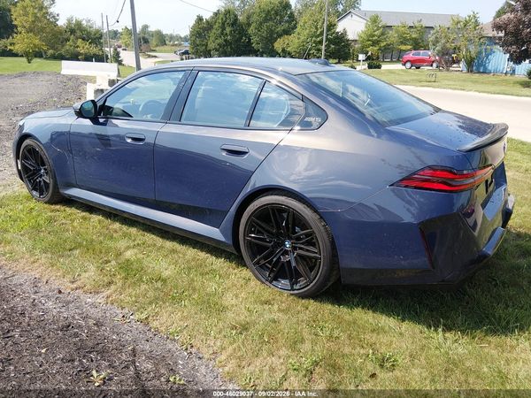 2027 BMW M5 — I3