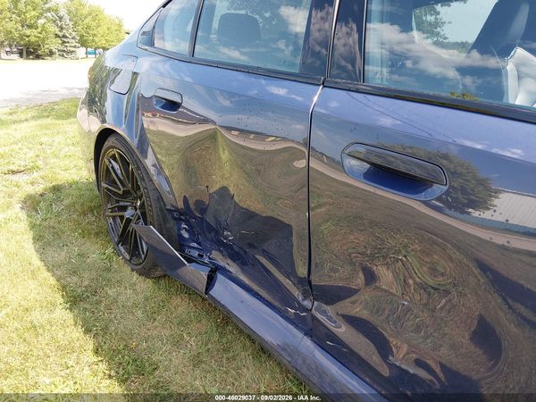 2027 BMW M5 — I6