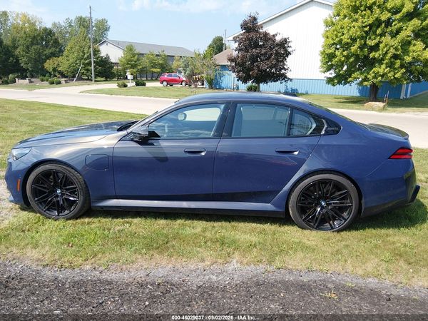 2027 BMW M5 — I117