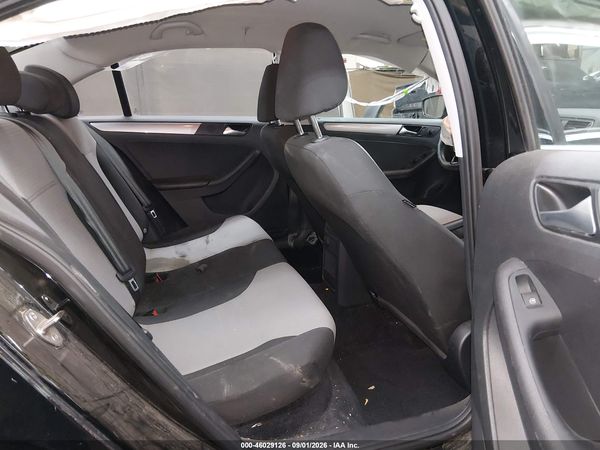 2017 VOLKSWAGEN JETTA 1.4T S — I8