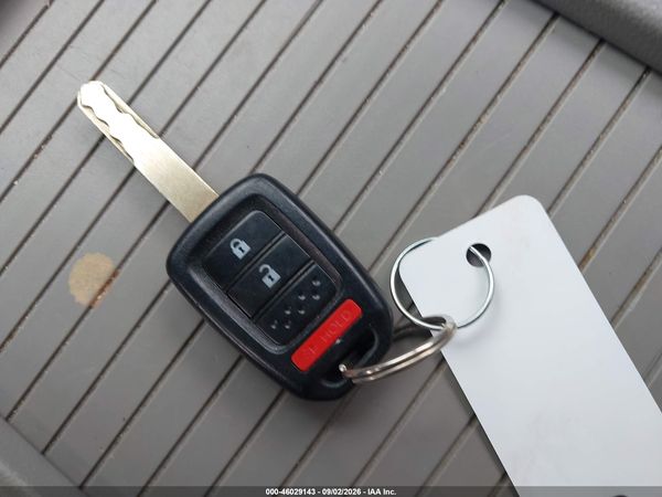 2014 HONDA CR-V LX — I11
