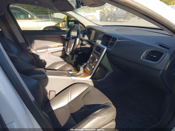2016 VOLVO S60 INSCRIPTION T5 DRIVE-E PLATINUM — I5