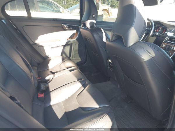 2016 VOLVO S60 INSCRIPTION T5 DRIVE-E PLATINUM — I8