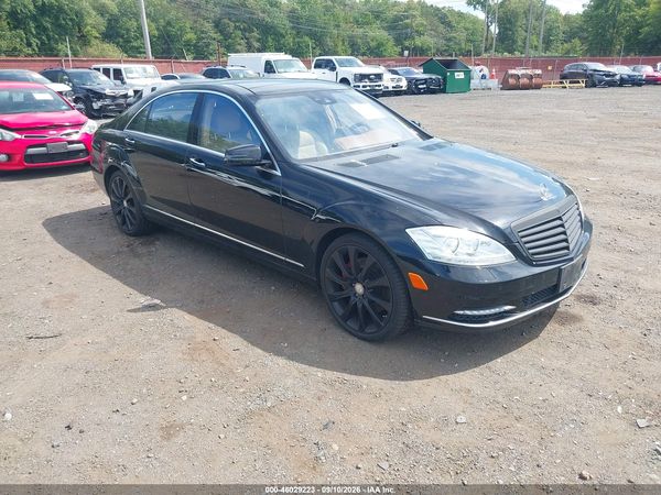 2013 MERCEDES-BENZ S 550 4MATIC — I1