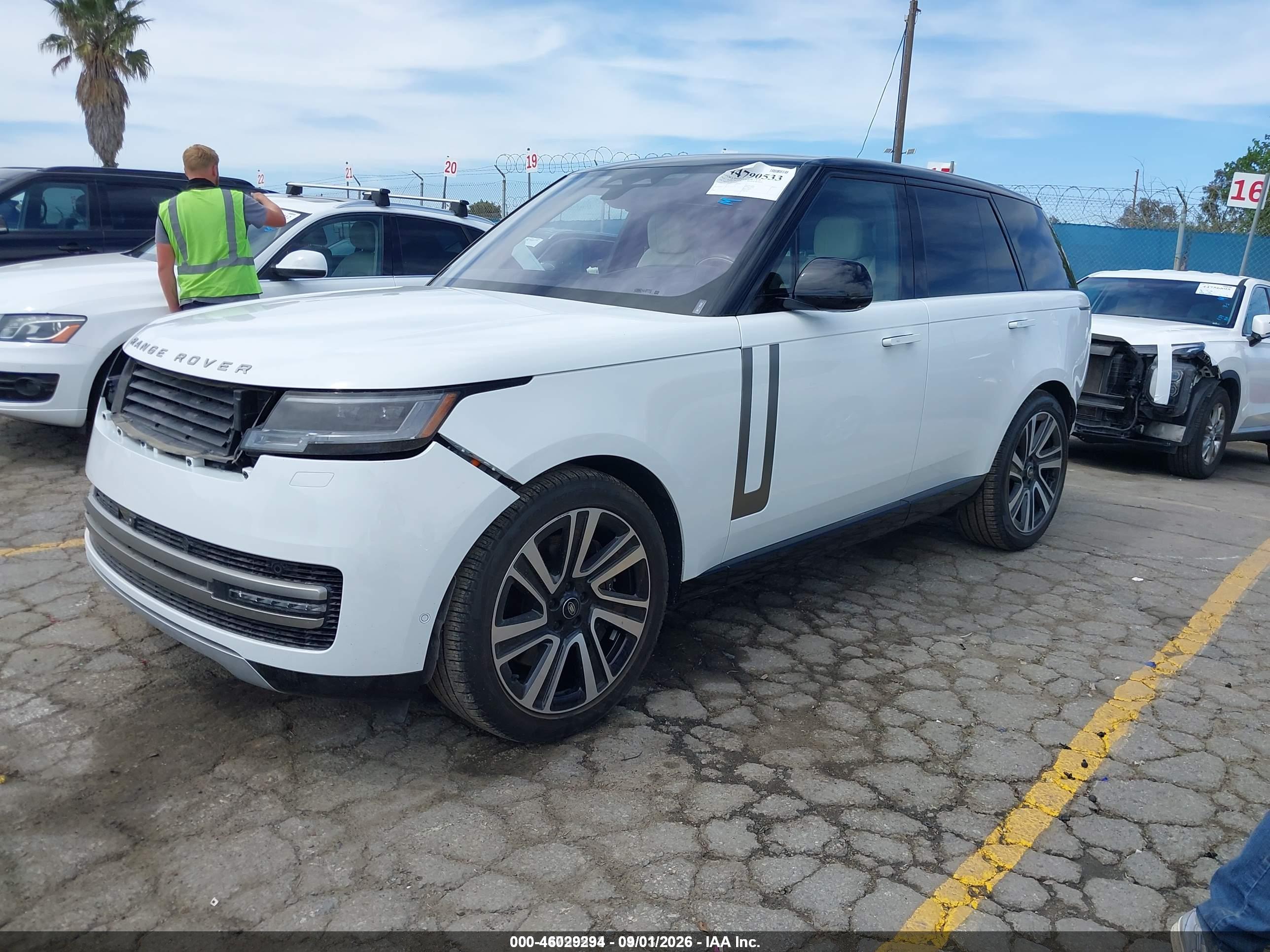 2023 LAND ROVER RANGE ROVER P530 SE — I2