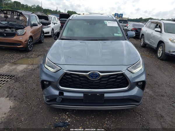 2021 TOYOTA HIGHLANDER HYBRID PLATINUM
