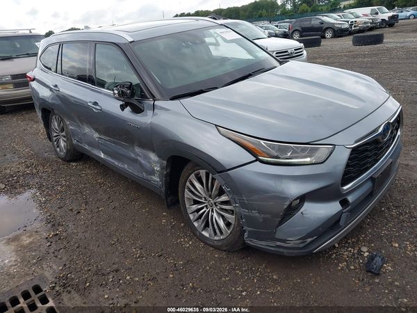 2021 TOYOTA HIGHLANDER HYBRID PLATINUM