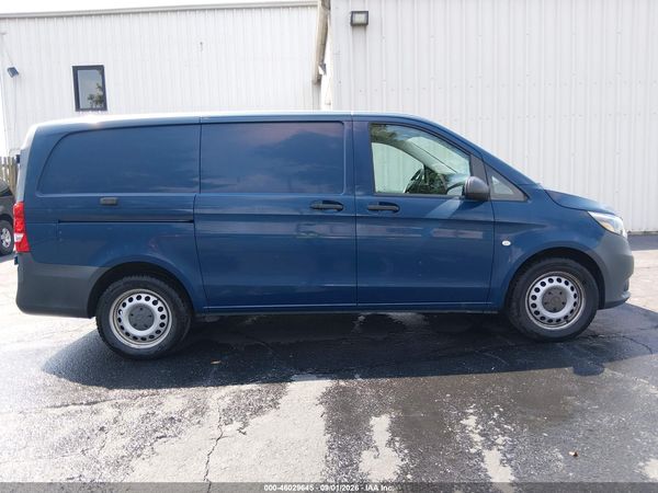 2018 MERCEDES-BENZ METRIS — I116