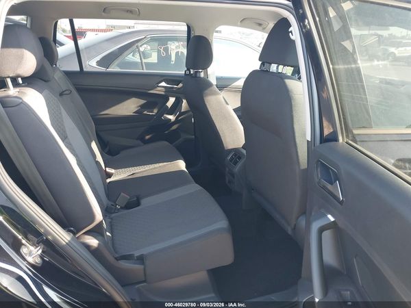 2018 VOLKSWAGEN TIGUAN 2.0T S — I8