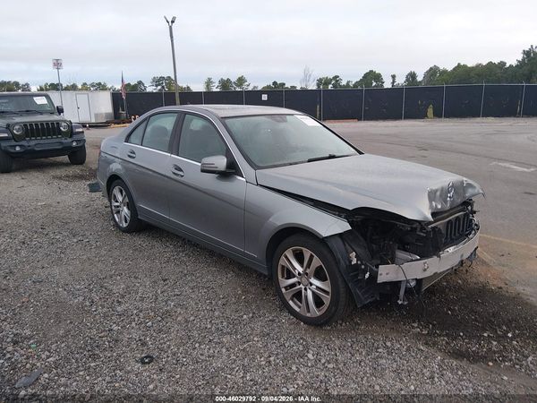 2014 MERCEDES-BENZ C 300 LUXURY 4MATIC — I1