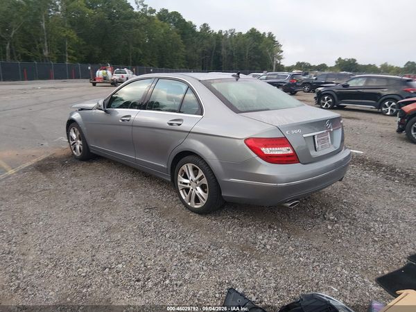 2014 MERCEDES-BENZ C 300 LUXURY 4MATIC — I3