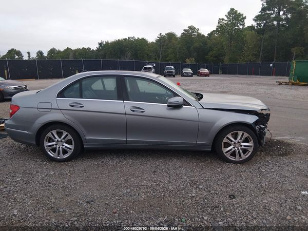 2014 MERCEDES-BENZ C 300 LUXURY 4MATIC — I116