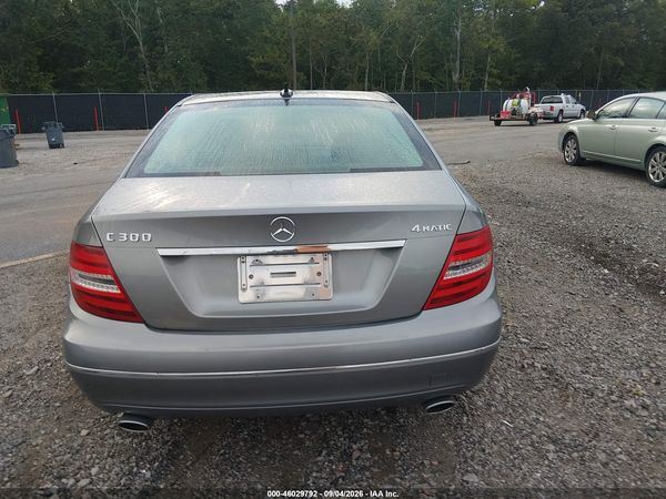 2014 MERCEDES-BENZ C 300 LUXURY 4MATIC — I119