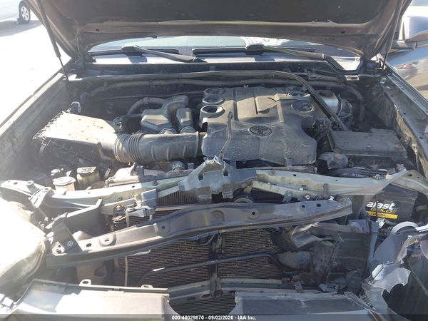 2016 TOYOTA 4RUNNER TRAIL PREMIUM — I10