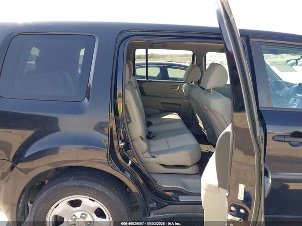 2015 HONDA PILOT LX — I8