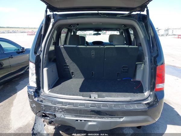 2015 HONDA PILOT LX — I152
