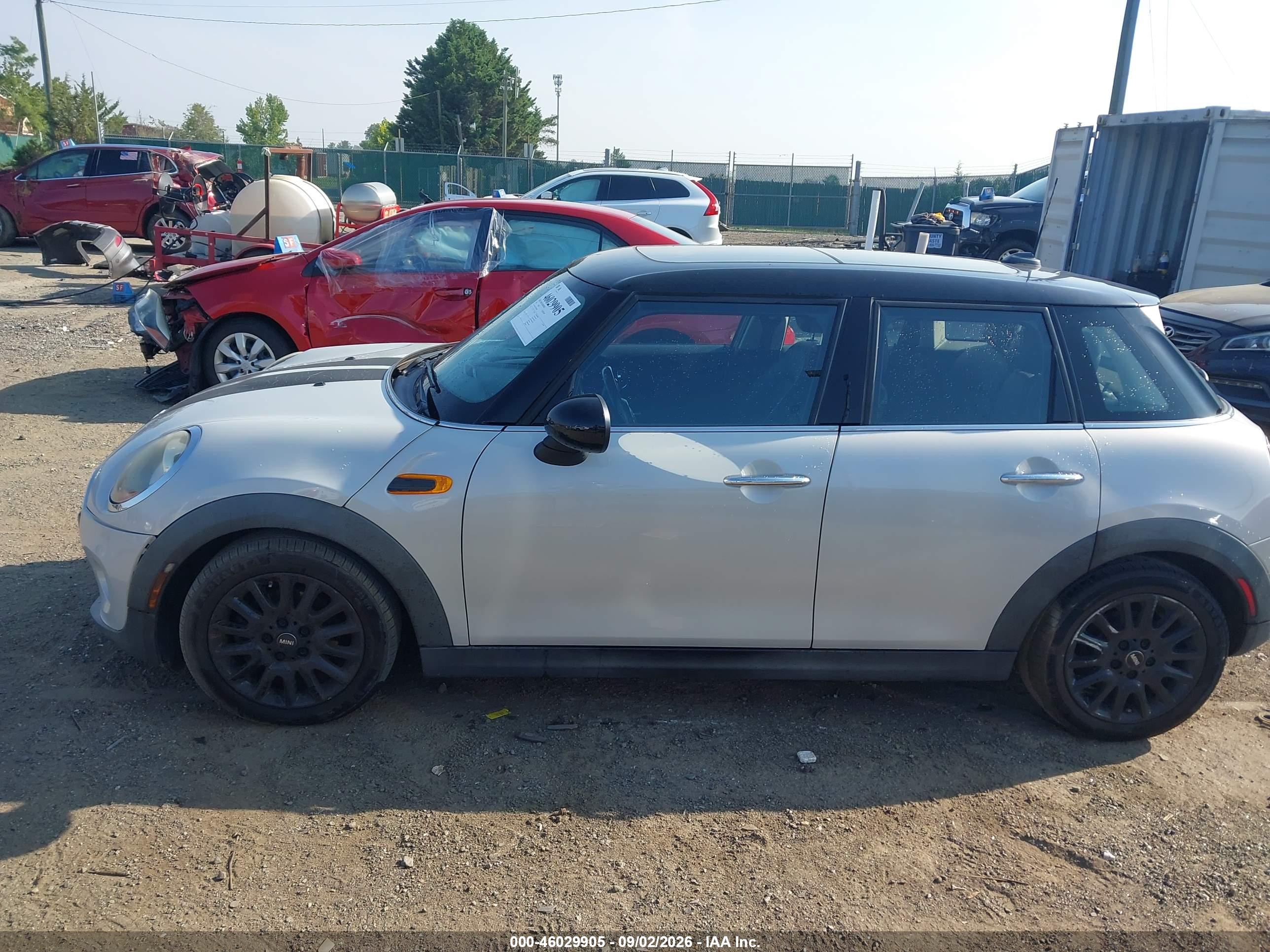 2016 MINI HARDTOP COOPER
