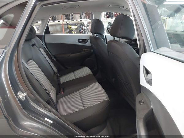 2020 HYUNDAI KONA SE — I8