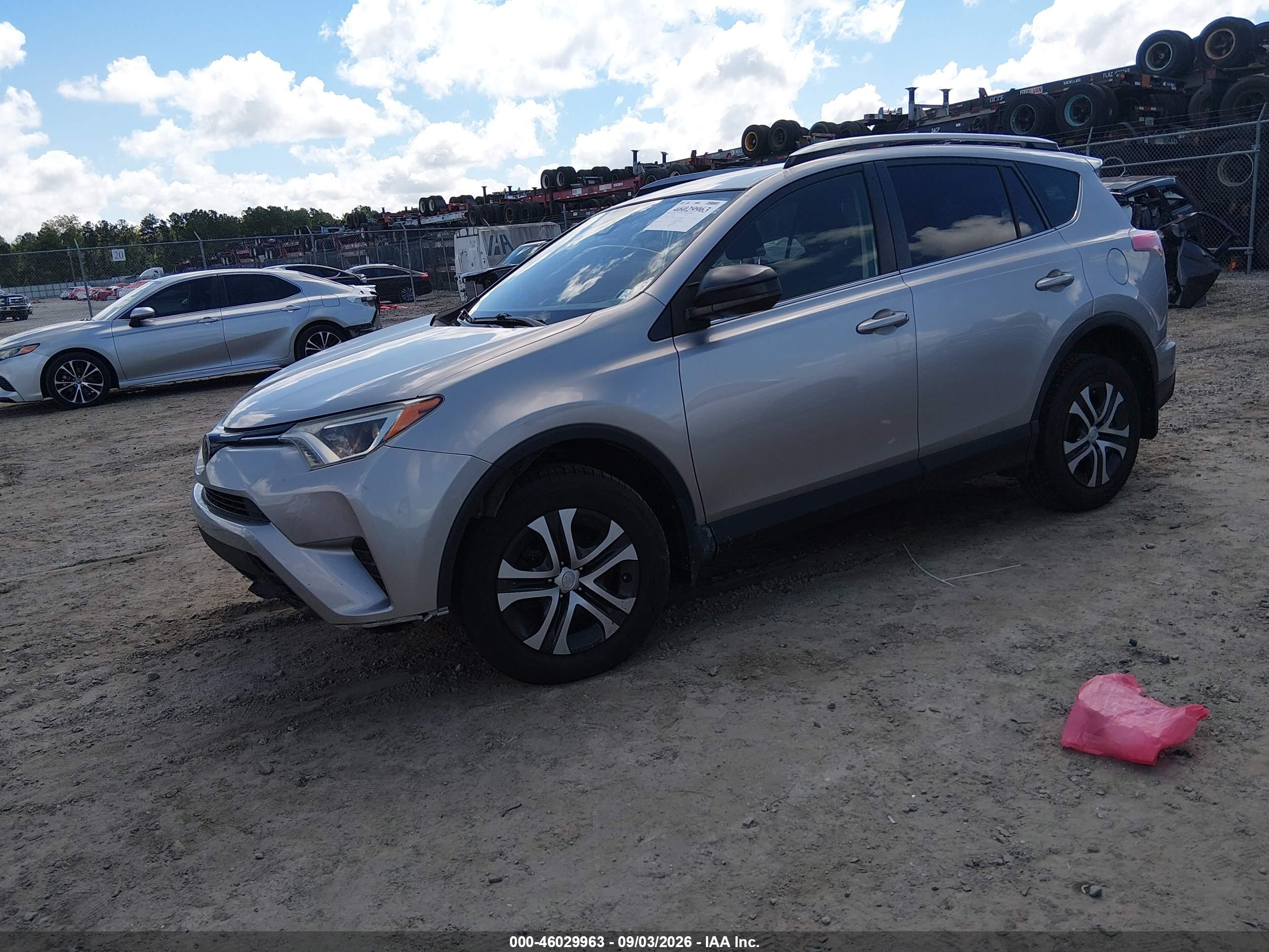 2018 TOYOTA RAV4 LE — I2