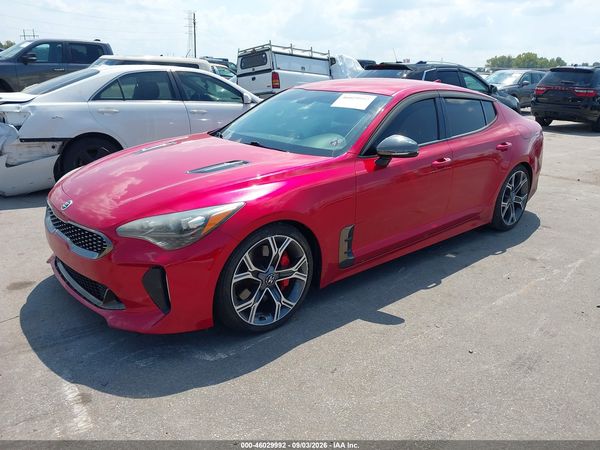2019 KIA STINGER — I2