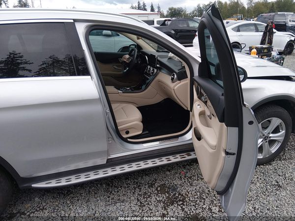 2018 MERCEDES-BENZ GLC 300 4MATIC — I5