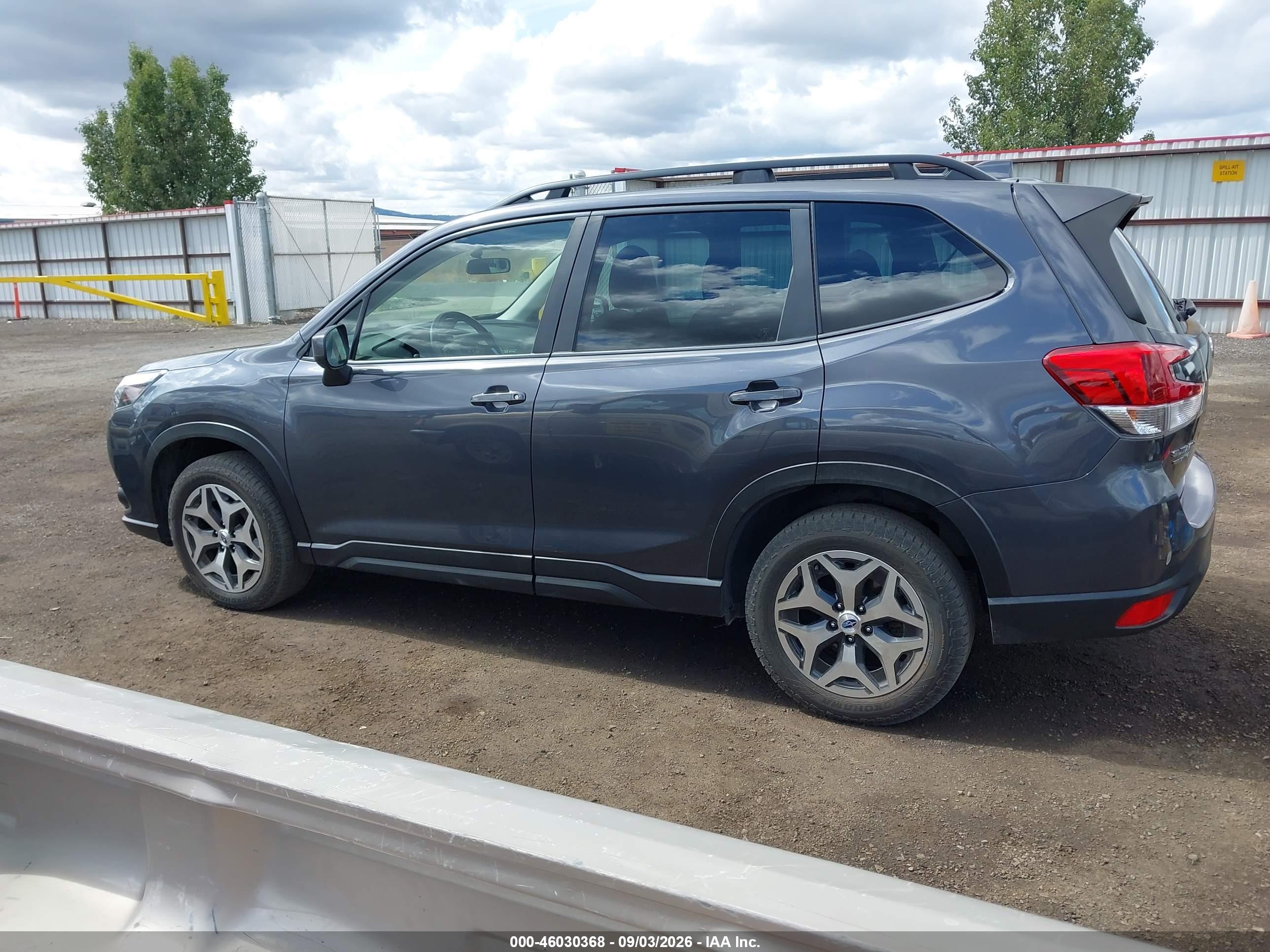 2023 SUBARU FORESTER PREMIUM