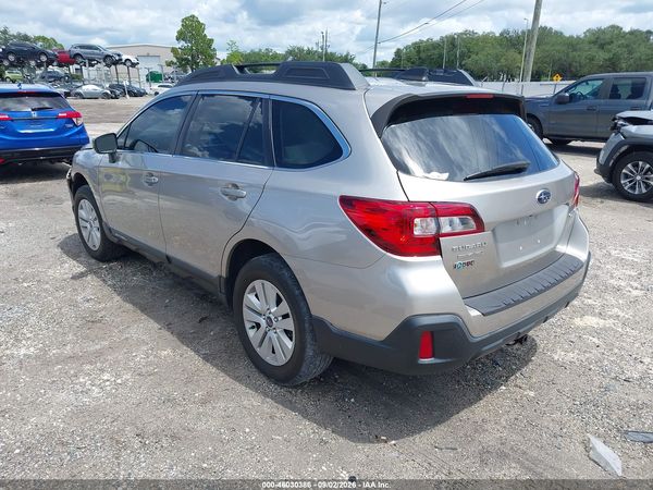 2018 SUBARU OUTBACK 2.5I PREMIUM — I3