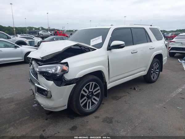 2022 TOYOTA 4RUNNER — I2