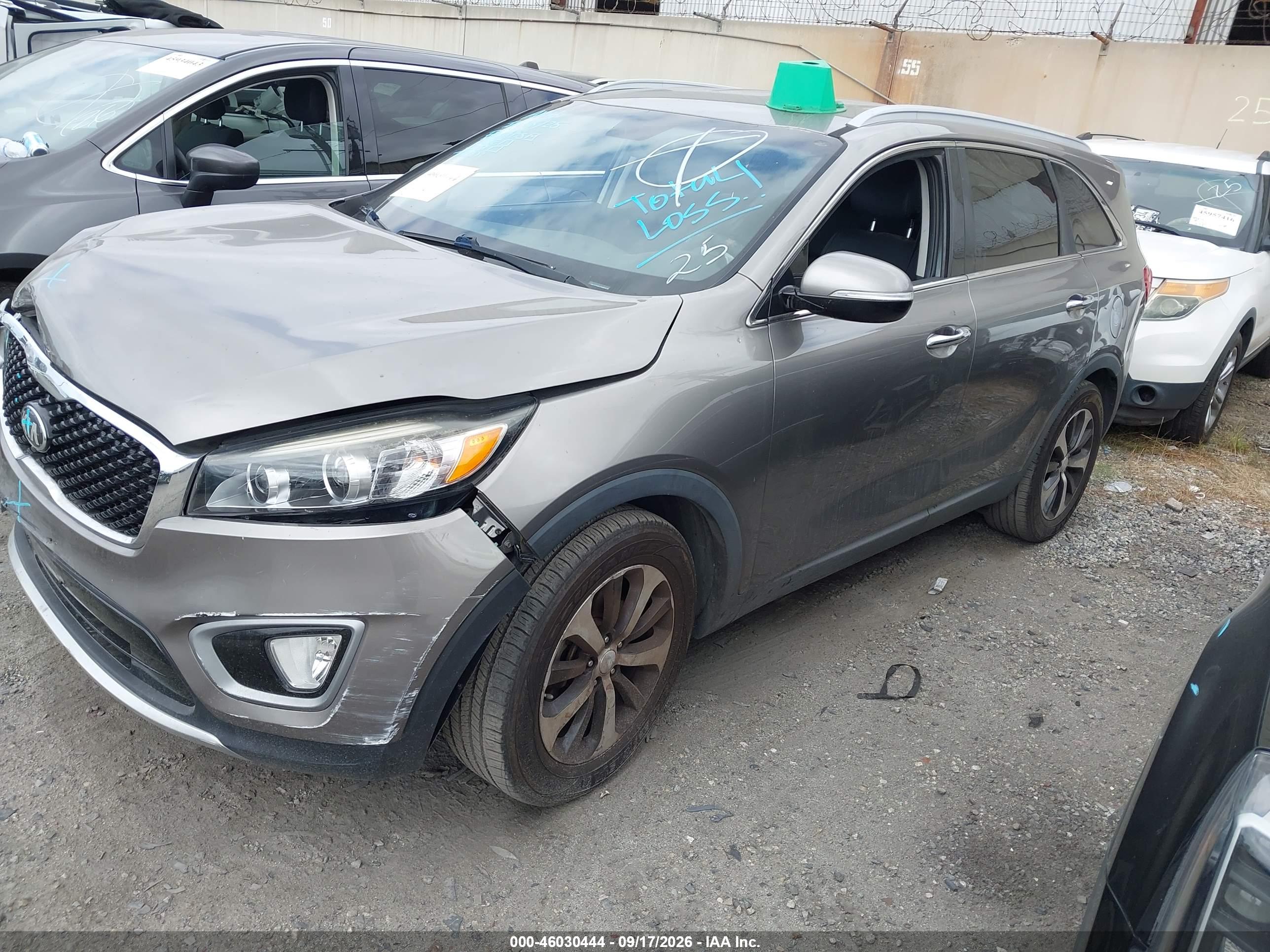 2016 KIA SORENTO 3.3L EX — I2
