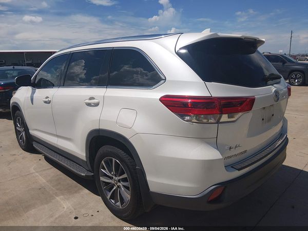 2019 TOYOTA HIGHLANDER XLE — I3