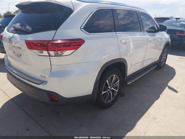2019 TOYOTA HIGHLANDER XLE — I4