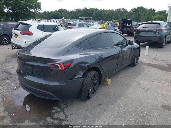 2025 TESLA MODEL 3 — I4