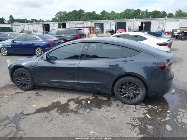 2025 TESLA MODEL 3 — I117