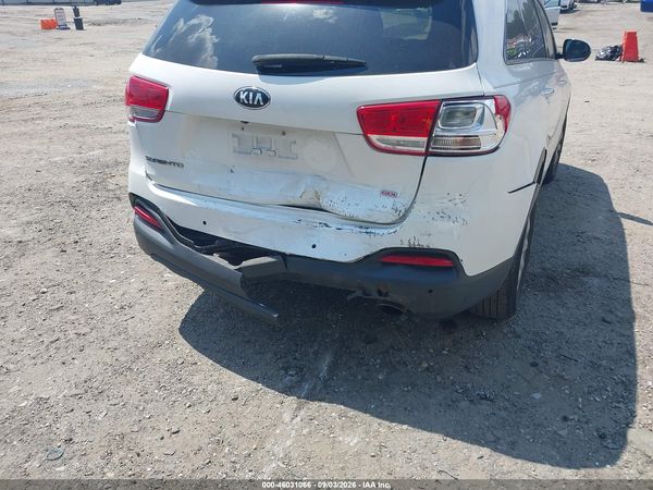 2016 KIA SORENTO 2.4L LX — I6