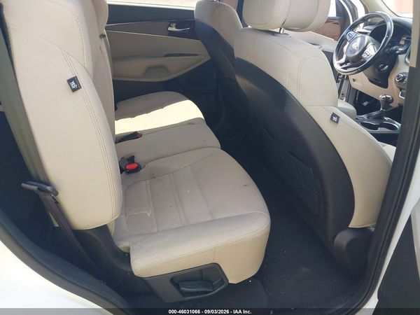 2016 KIA SORENTO 2.4L LX — I8