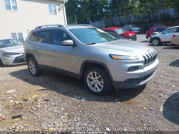 2018 JEEP CHEROKEE LATITUDE 4X4 — I1