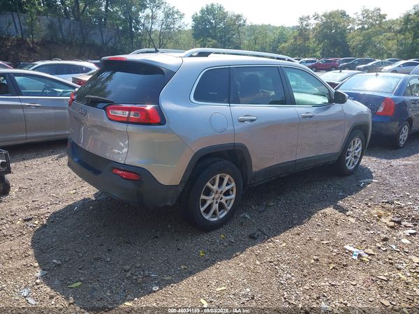 2018 JEEP CHEROKEE LATITUDE 4X4 — I4