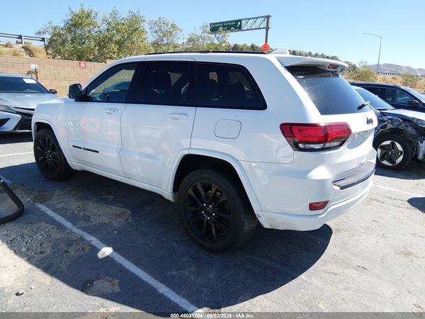 2017 JEEP GRAND CHEROKEE ALTITUDE — I3